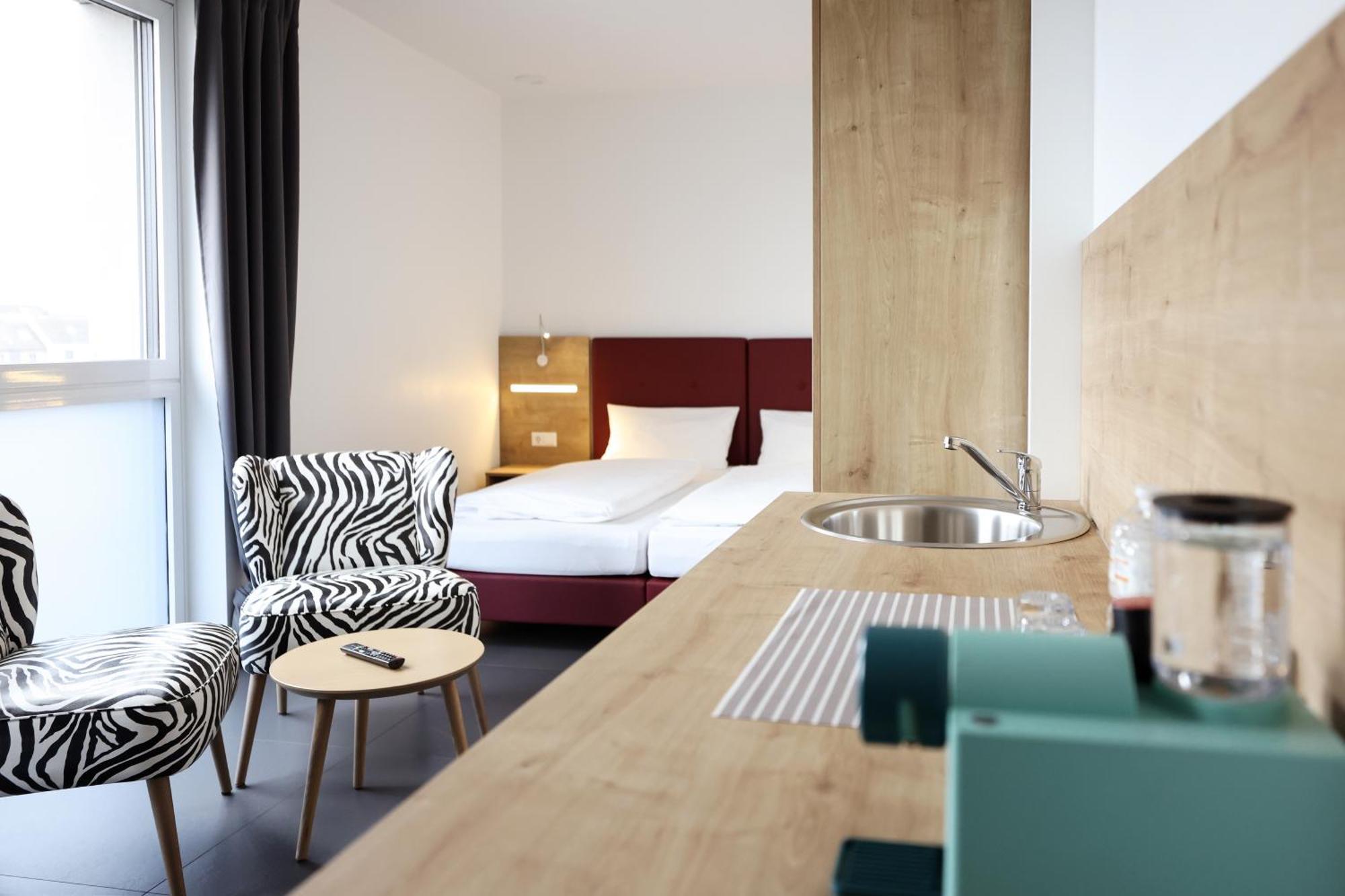 Hotel No151 Differdange Eksteriør bilde